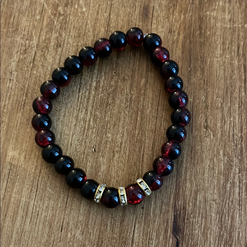 Elegant Black and Red Beaded Bracelet Jewelry